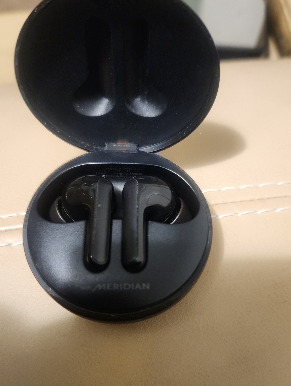 LG Black True Wireless Earbuds with Charging Case